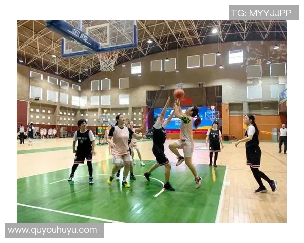 篮球明星走进军营体验生活锻炼意志展现不一样的风采与责任感 篮球明星走进军营体验生活锻炼意志展现不一样的风采与责任感